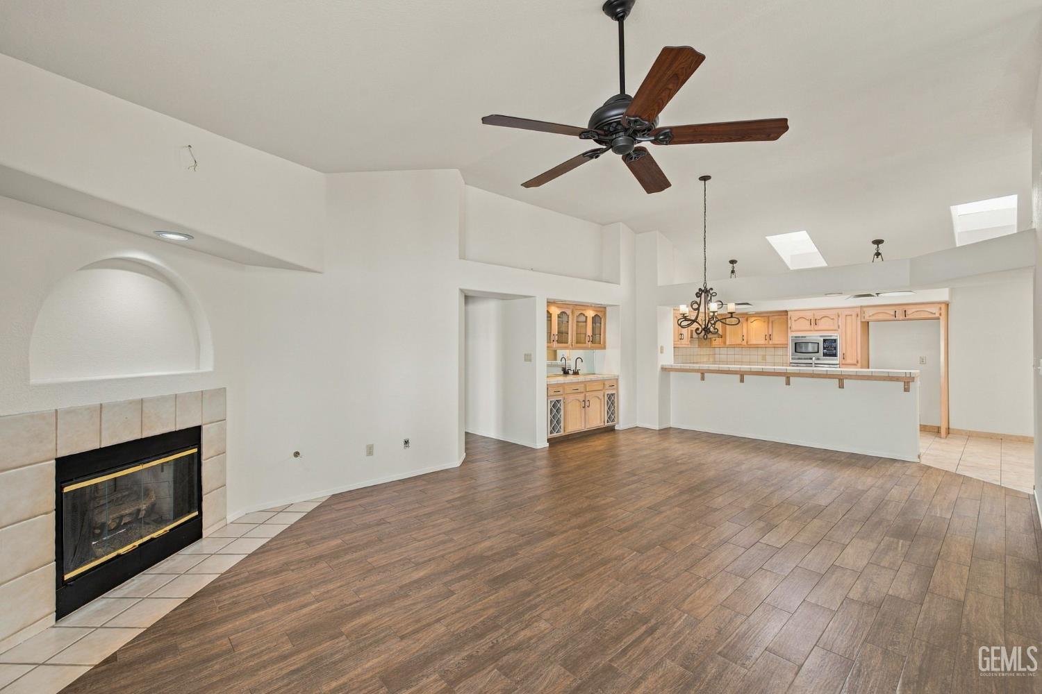8221 Sheffield Lane