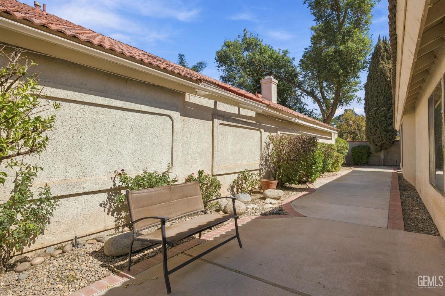 8221 Sheffield Lane