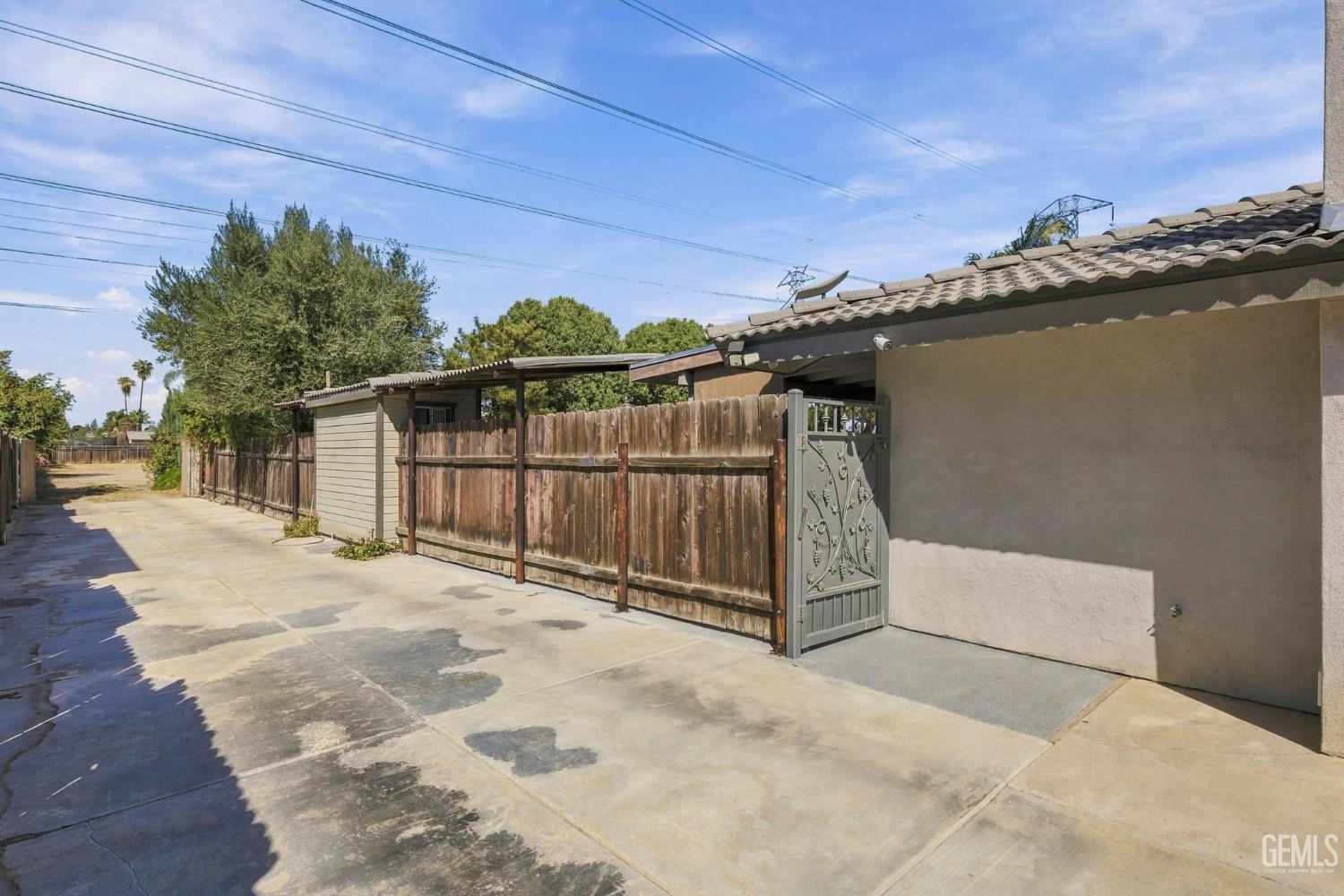 10718 Dee Dee Avenue