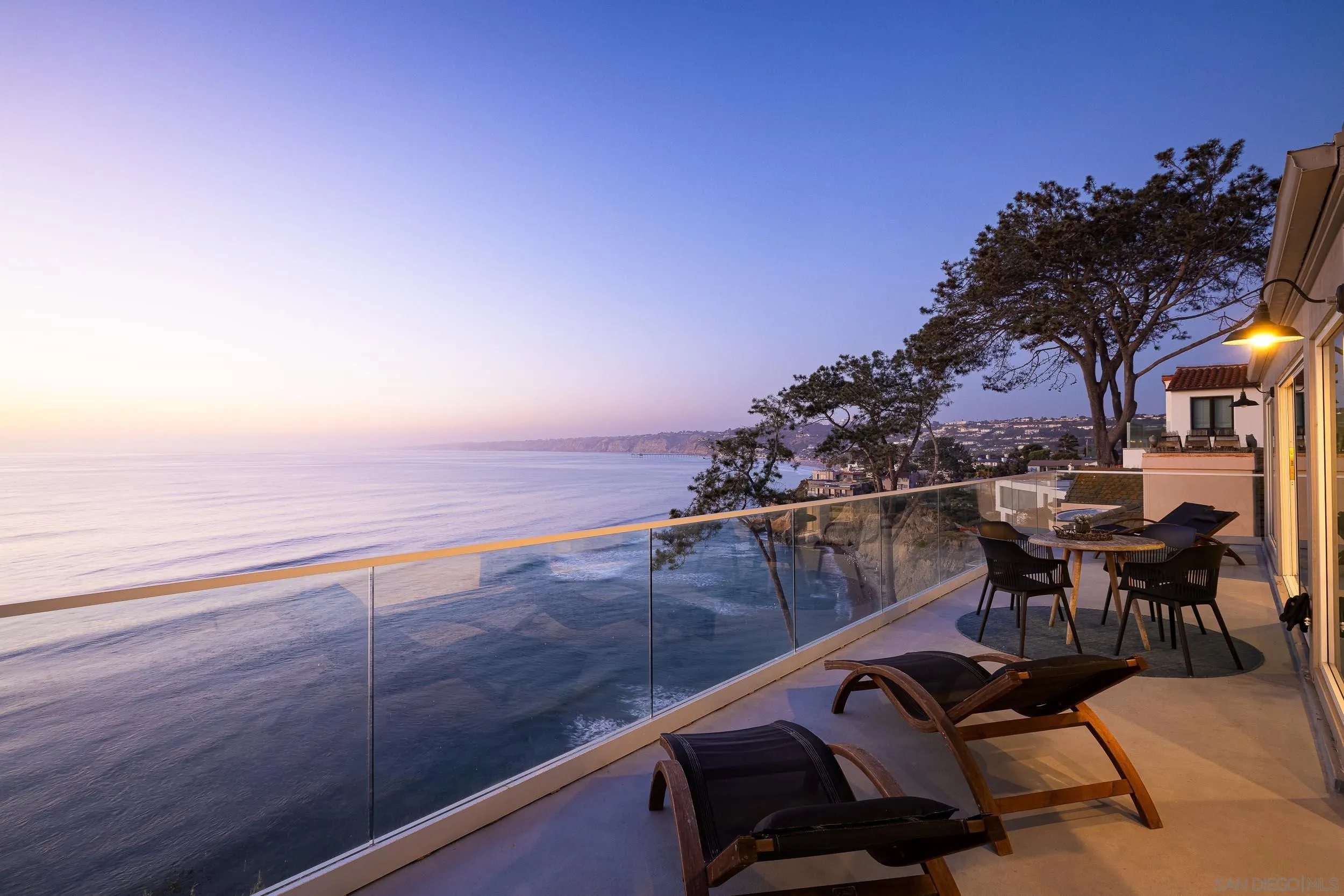 1624 Torrey Pines Rd