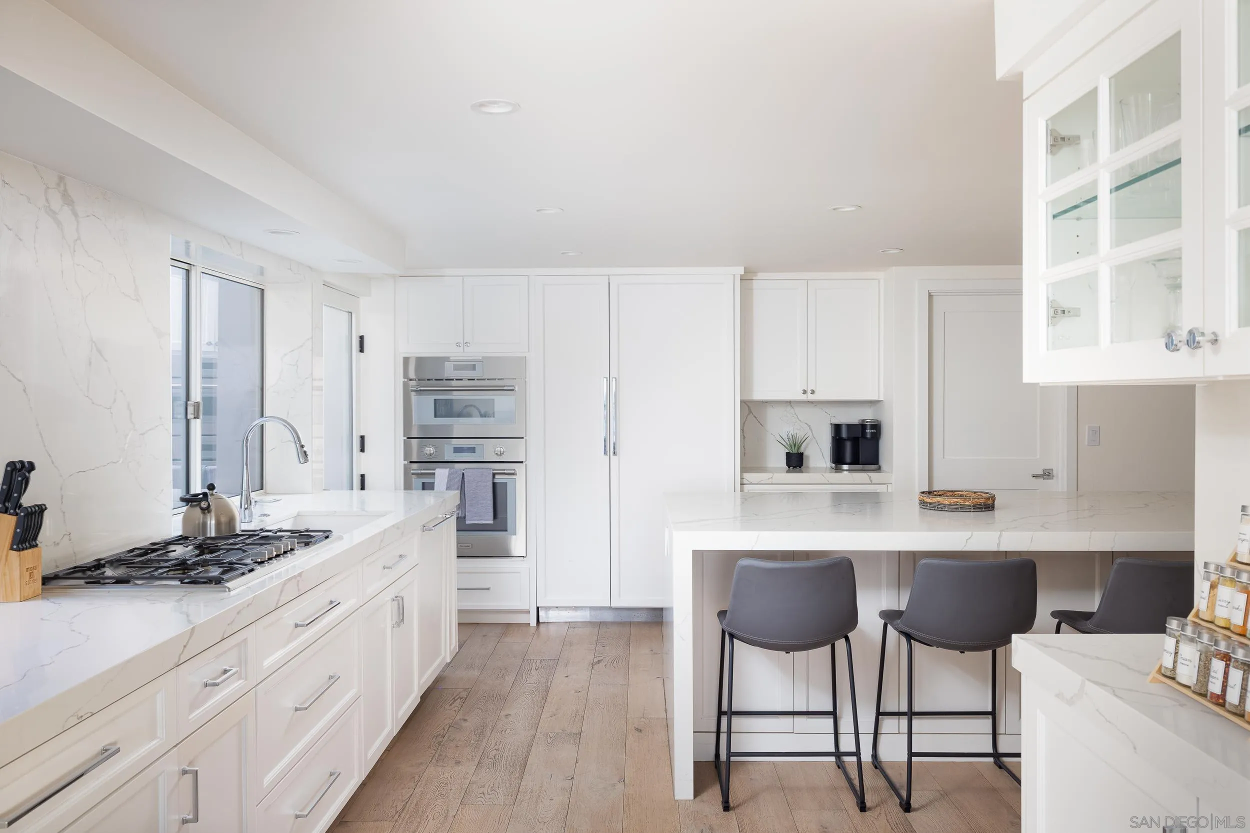 1624 Torrey Pines Rd