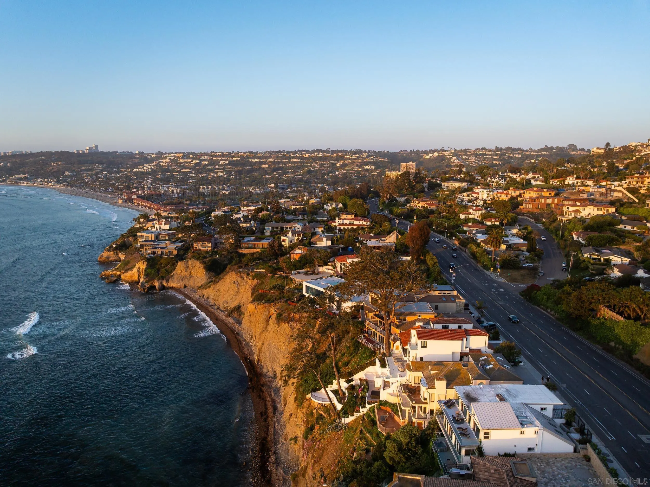 1624 Torrey Pines Rd