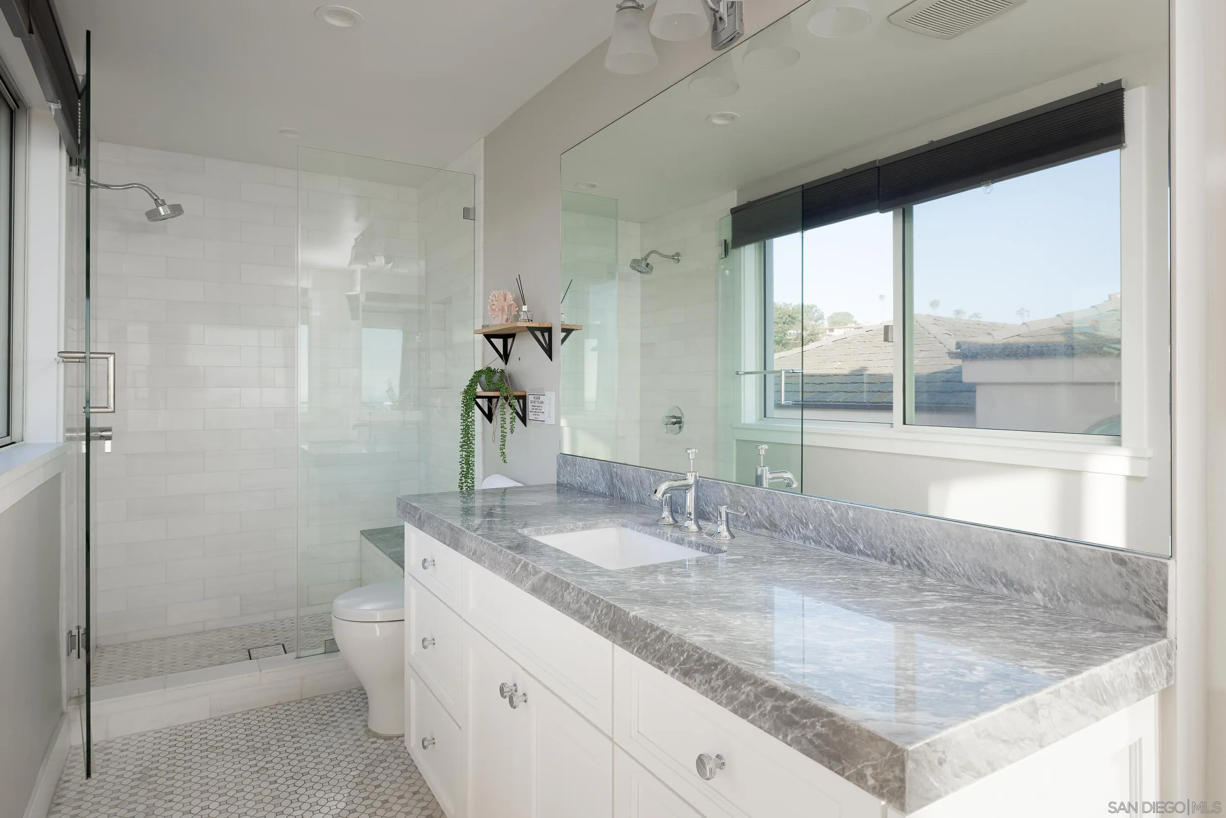 1624 Torrey Pines Rd