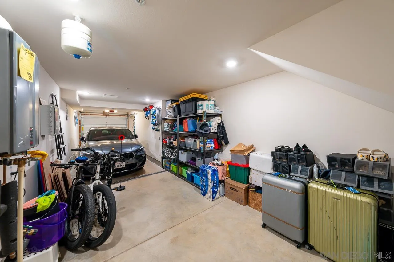 810 Santa Barbara Place