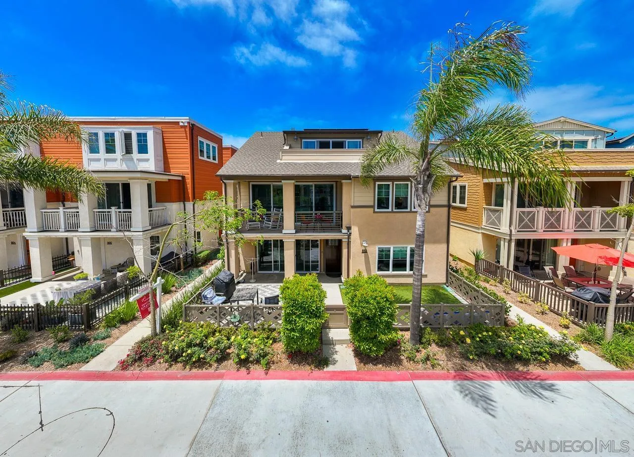 810 Santa Barbara Place
