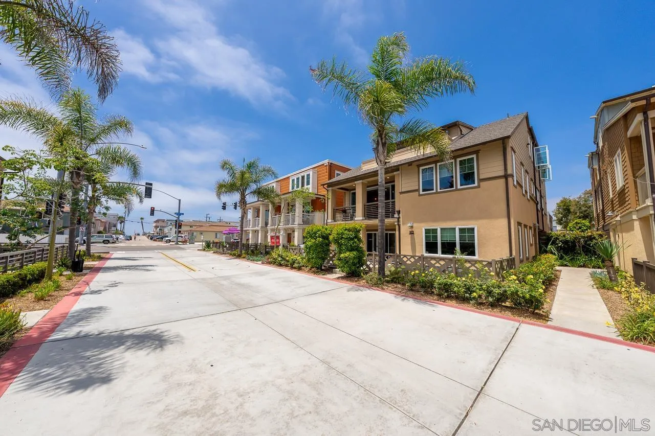 810 Santa Barbara Place