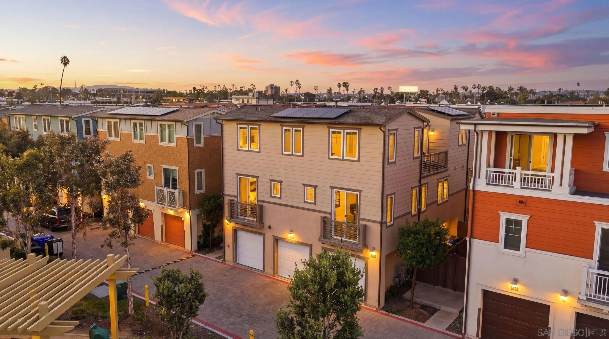 810 Santa Barbara Pl