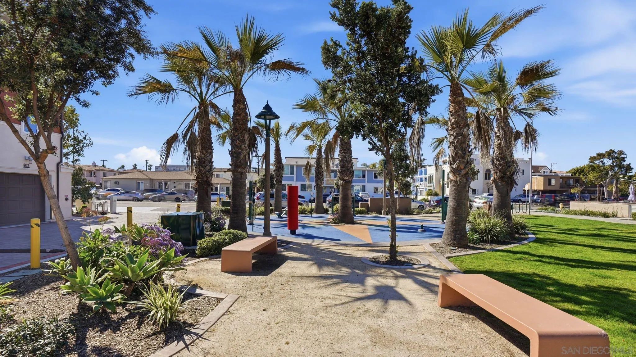 810 Santa Barbara Pl