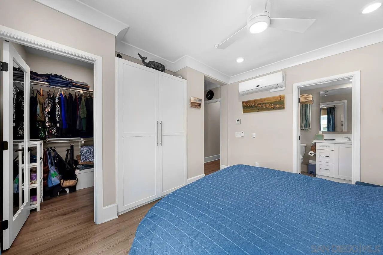 810 Santa Barbara Pl