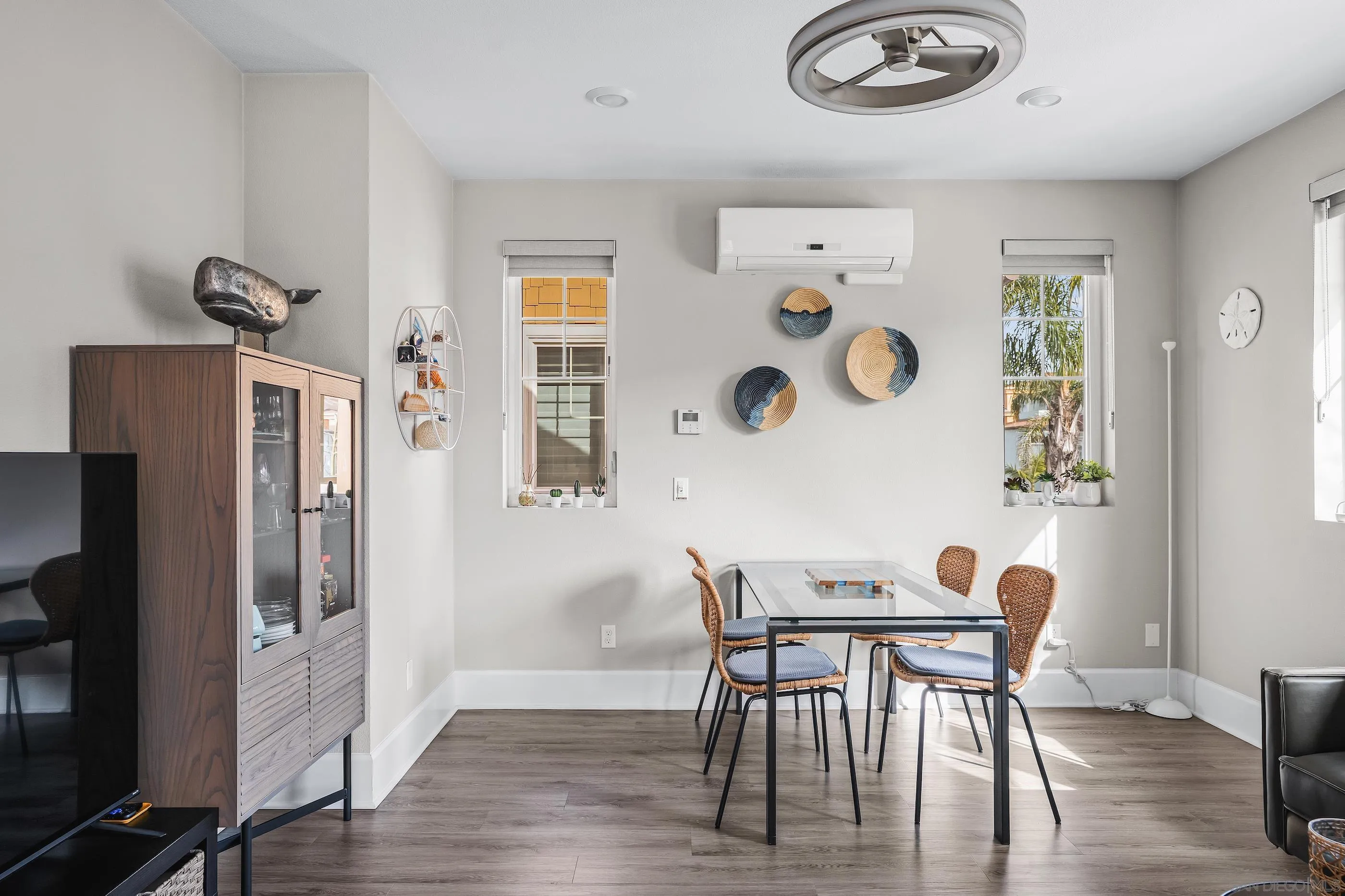 810 Santa Barbara Pl