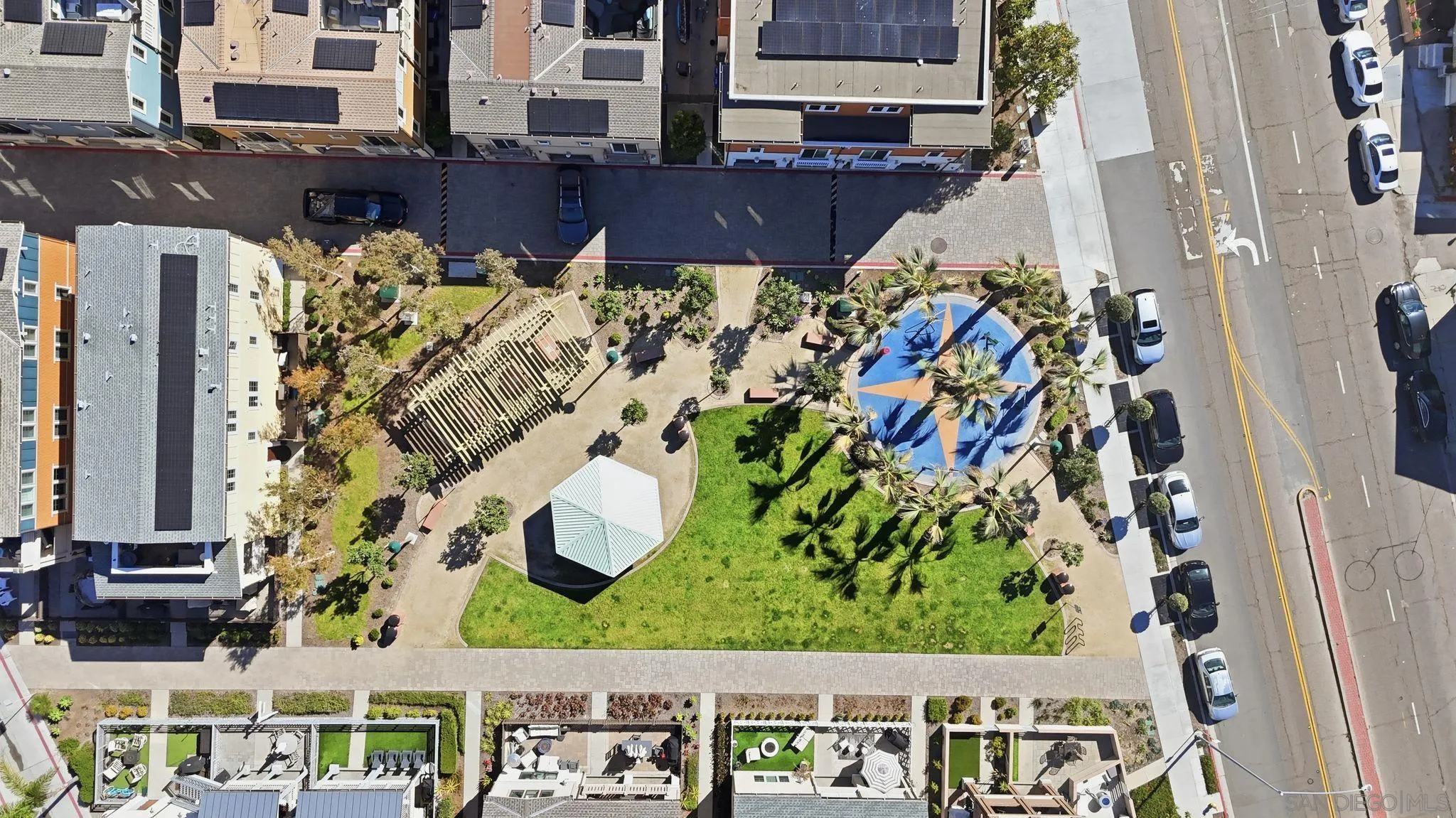 810 Santa Barbara Pl