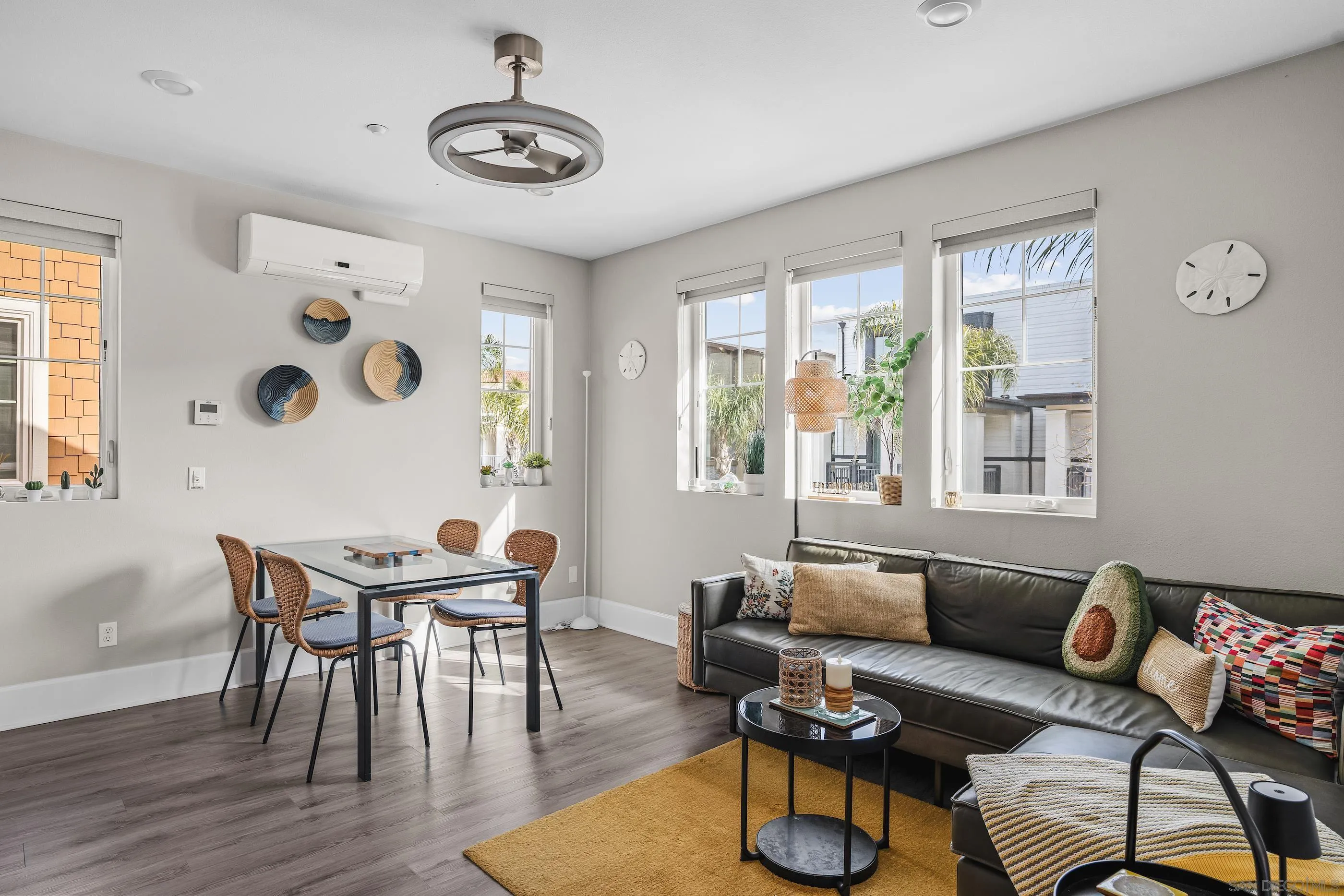 810 Santa Barbara Pl