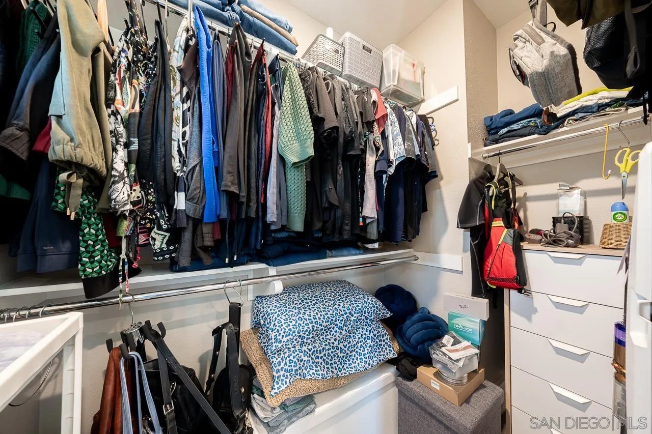 810 Santa Barbara Pl