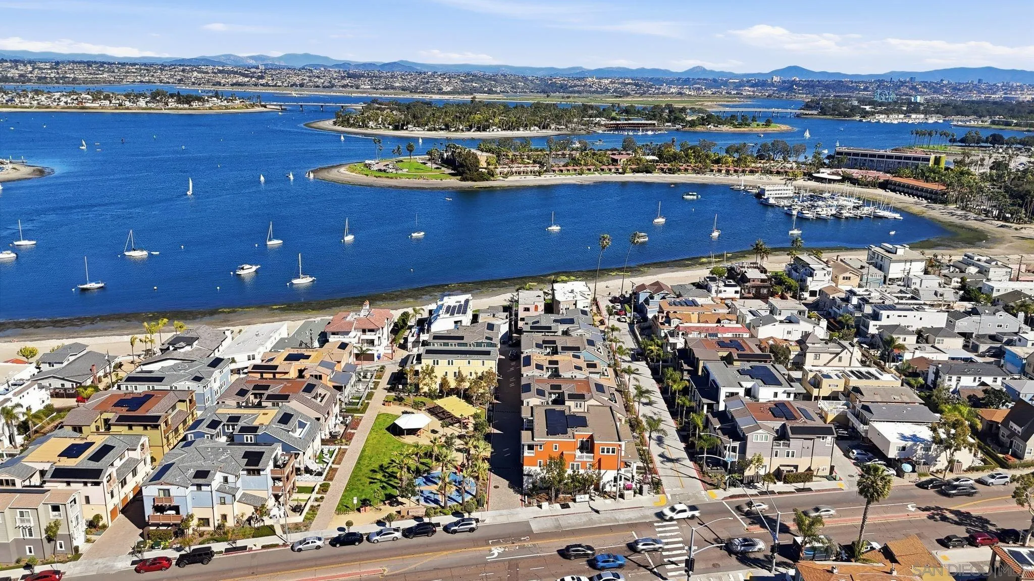 810 Santa Barbara Pl