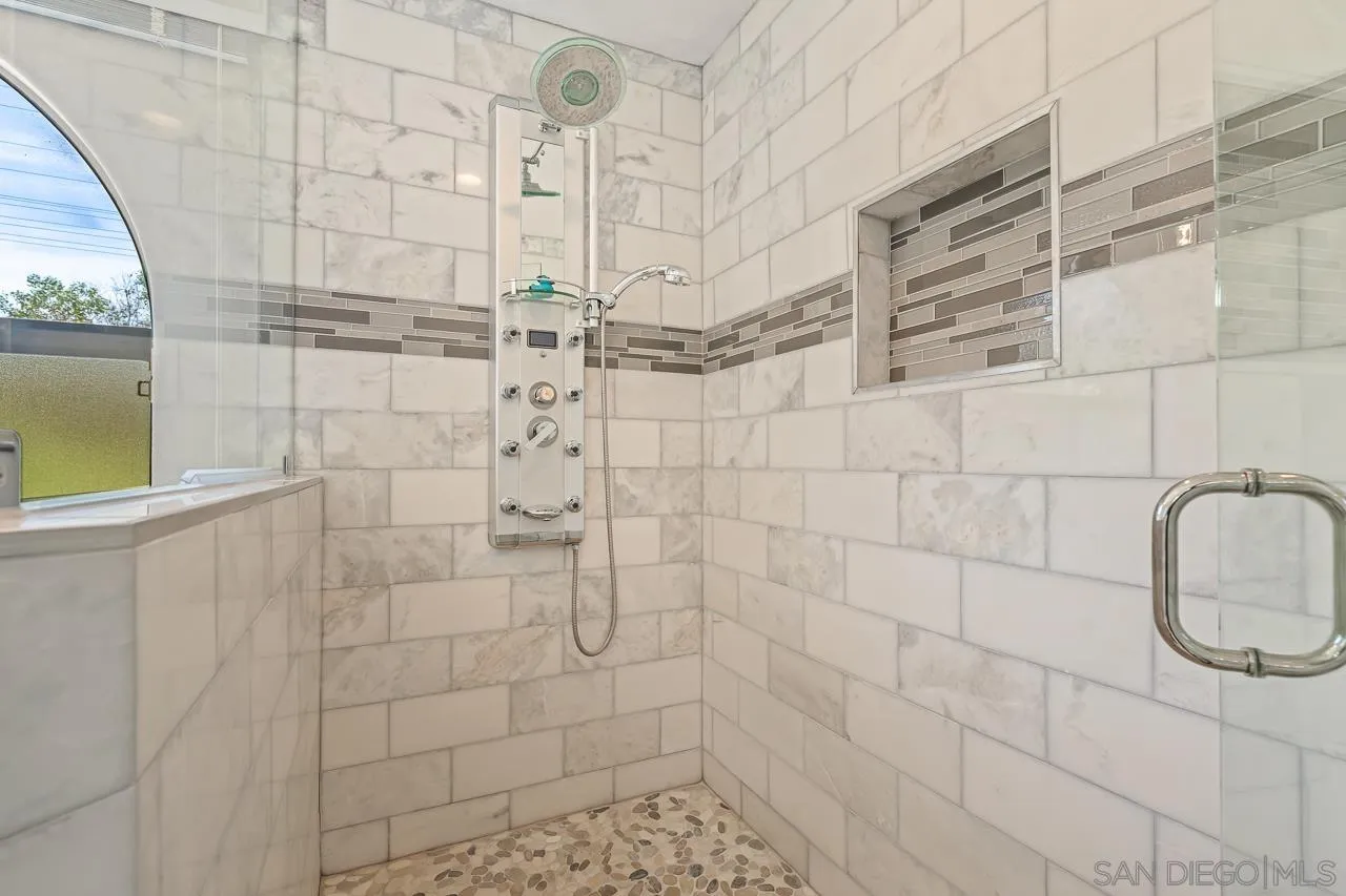 7087 Rancho Santa Fe View Ct.