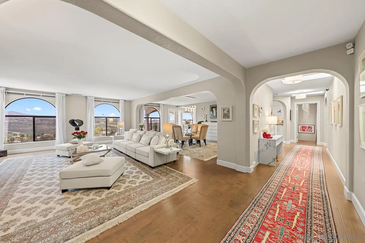 7087 Rancho Santa Fe View Ct.