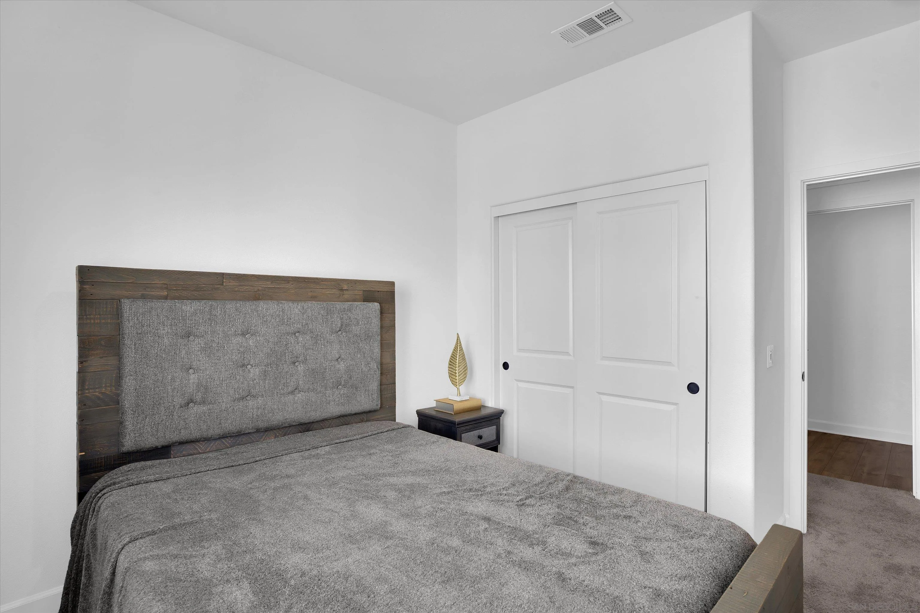 808 Mateo St Unit #2