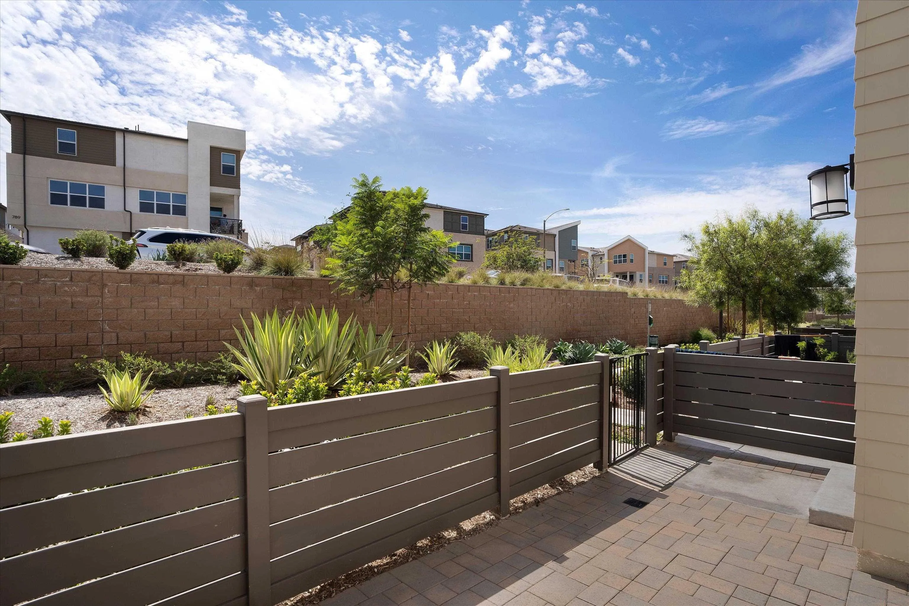 808 Mateo St Unit #2