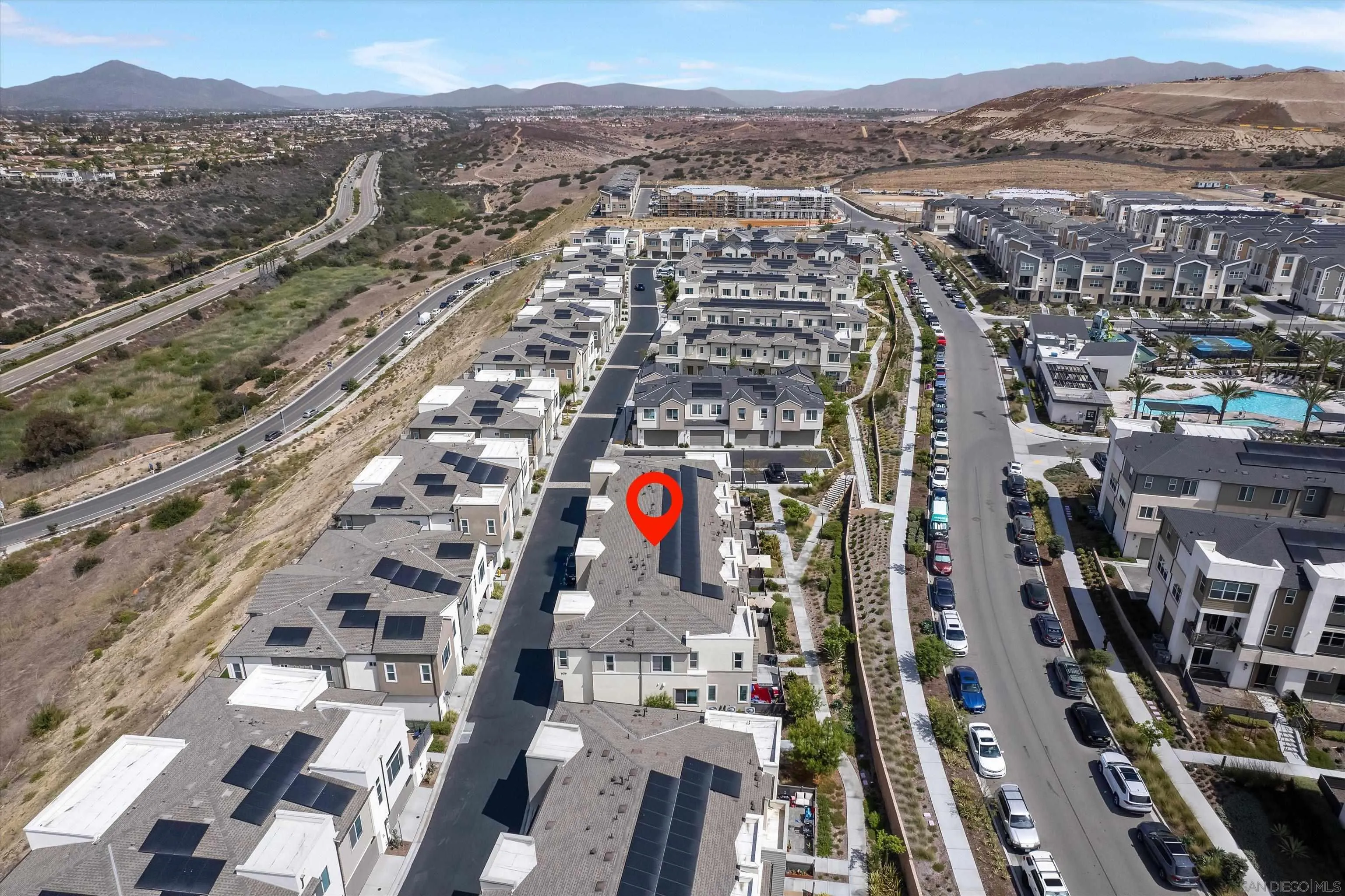 808 Mateo St Unit #2