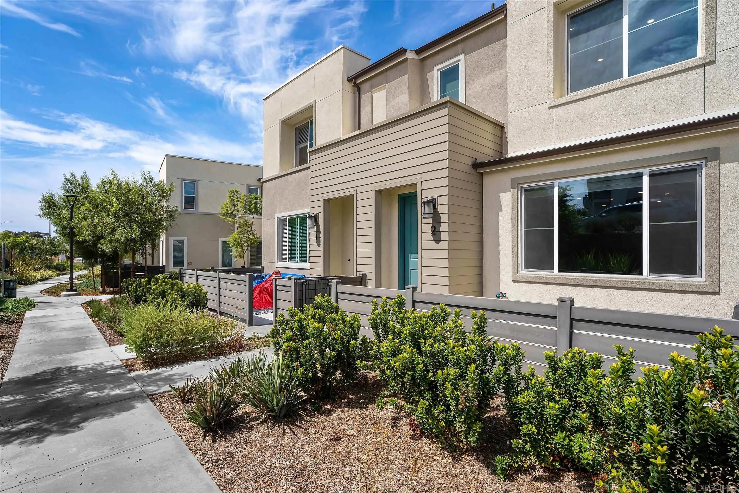 808 Mateo St Unit #2