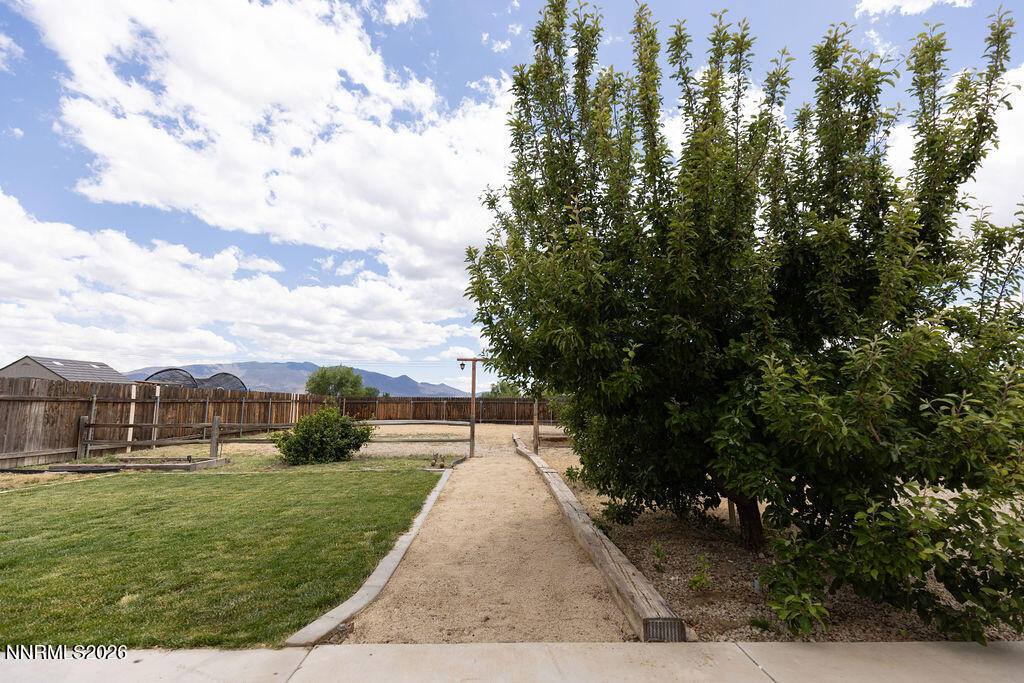 2087 Lonnie Lane