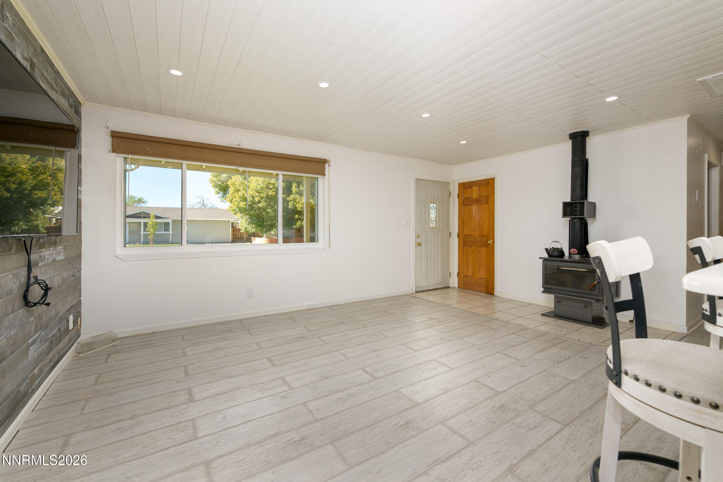 890 Sunset Drive