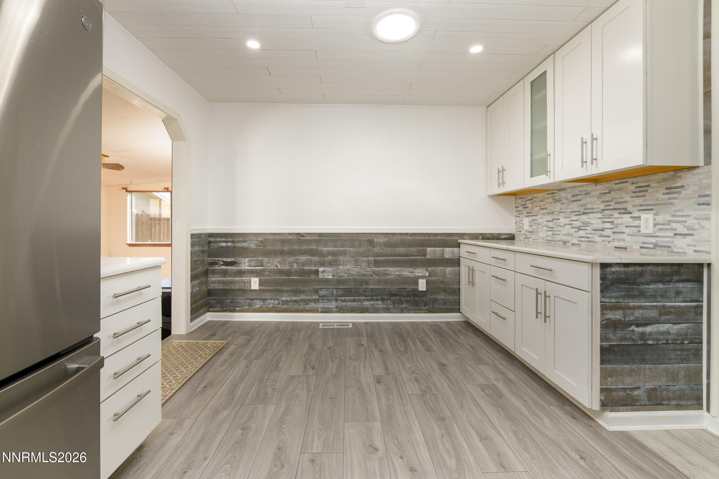 890 Sunset Drive