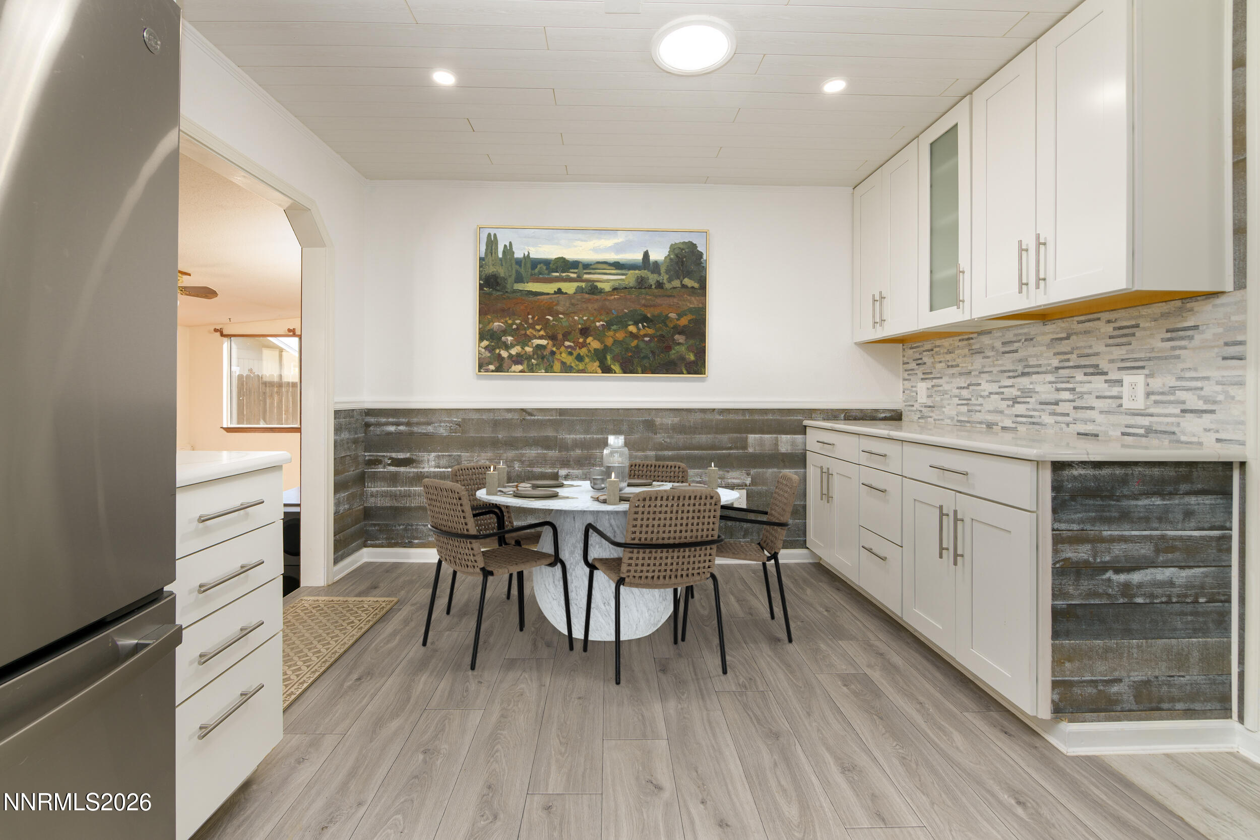 890 Sunset Drive