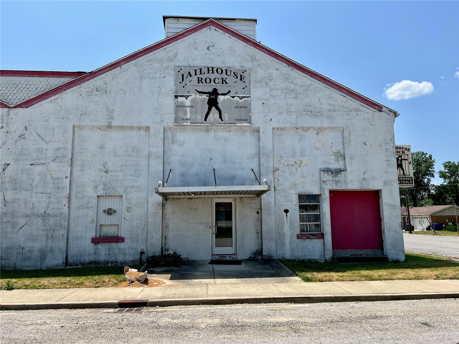 24 W Missouri Street