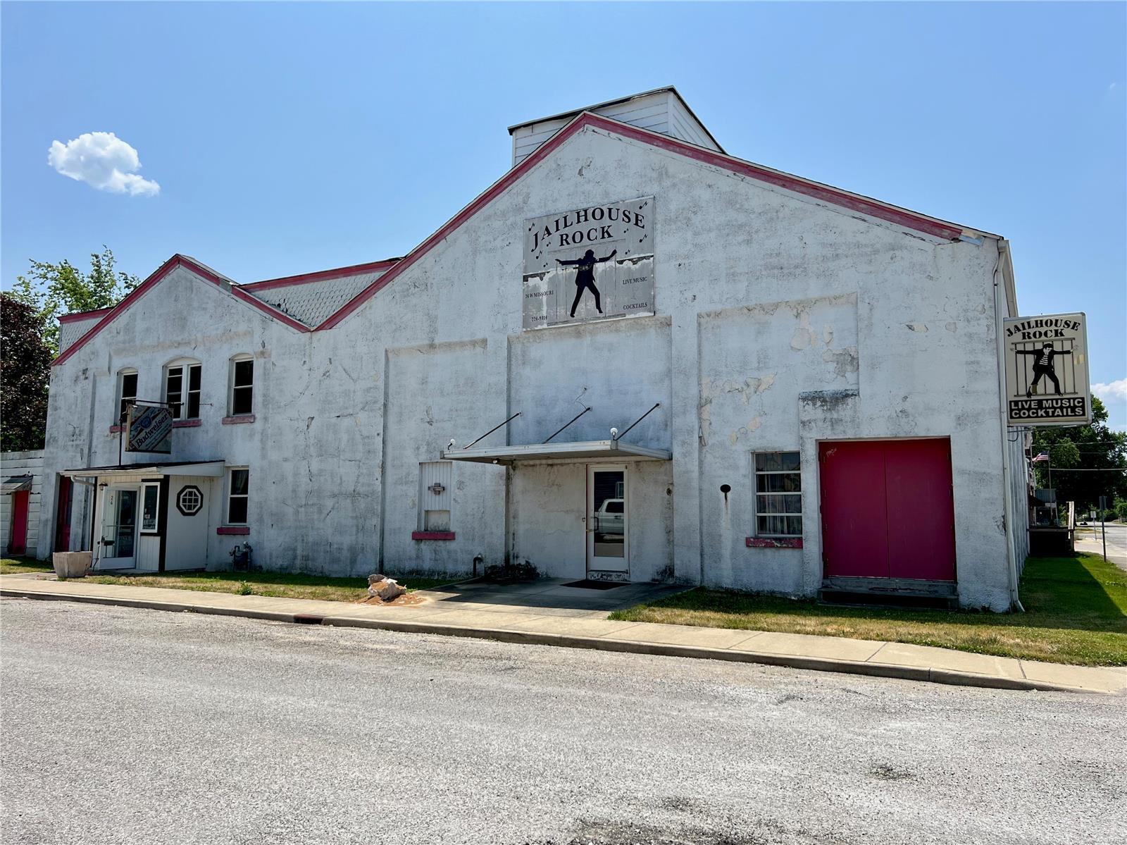 24 W Missouri Street