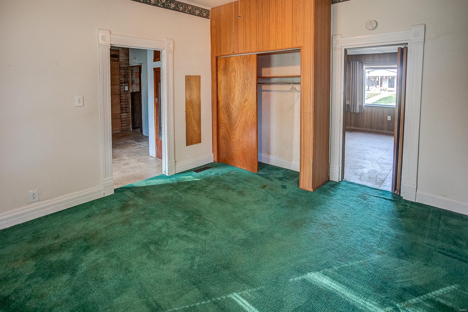 1 E Cedar Street