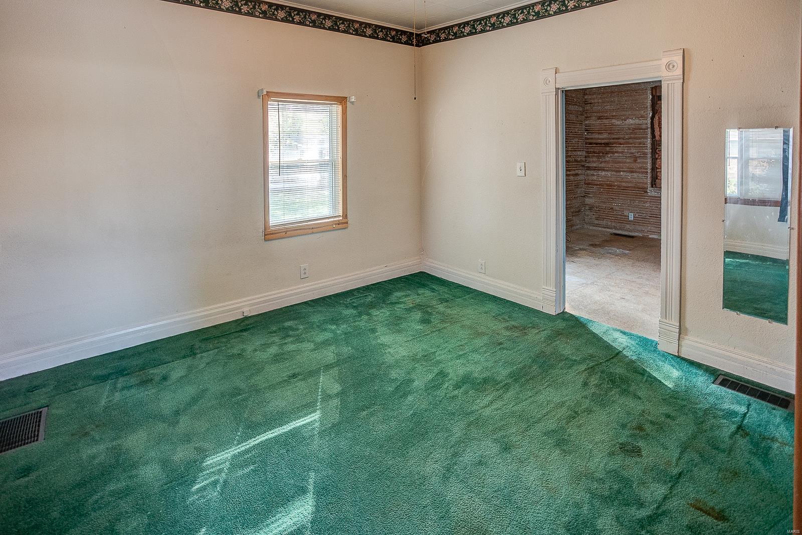 1 E Cedar Street