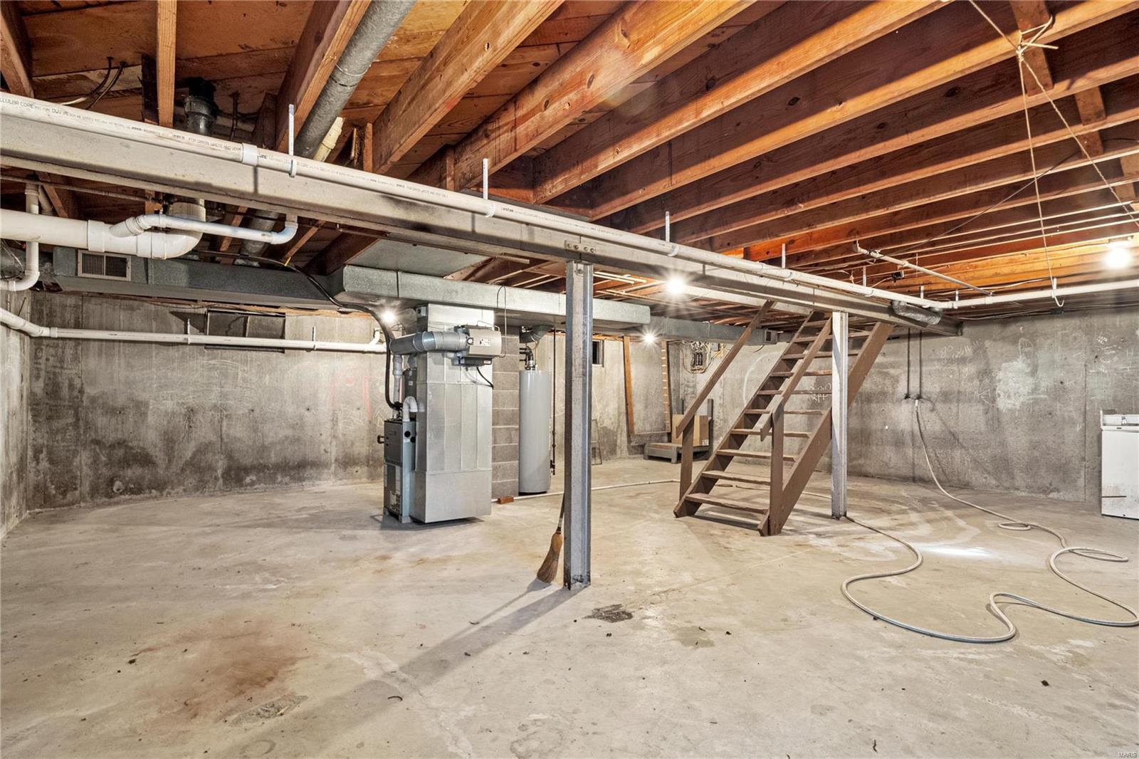 591 W 4th Street