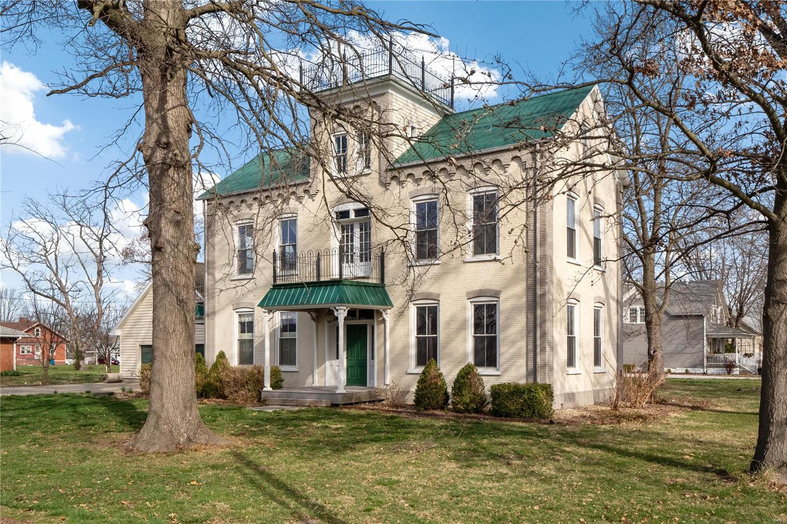 117 N Center Street
