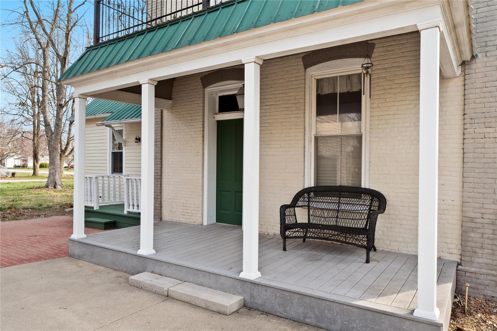 117 N Center Street