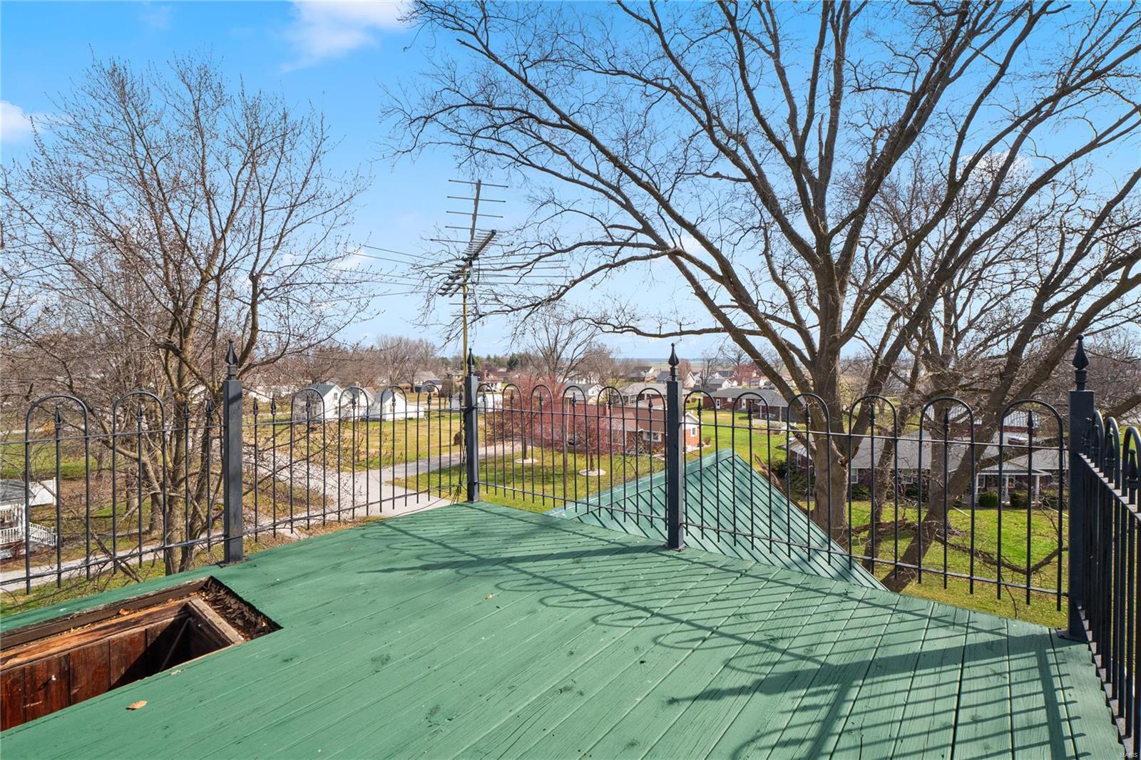 117 N Center Street