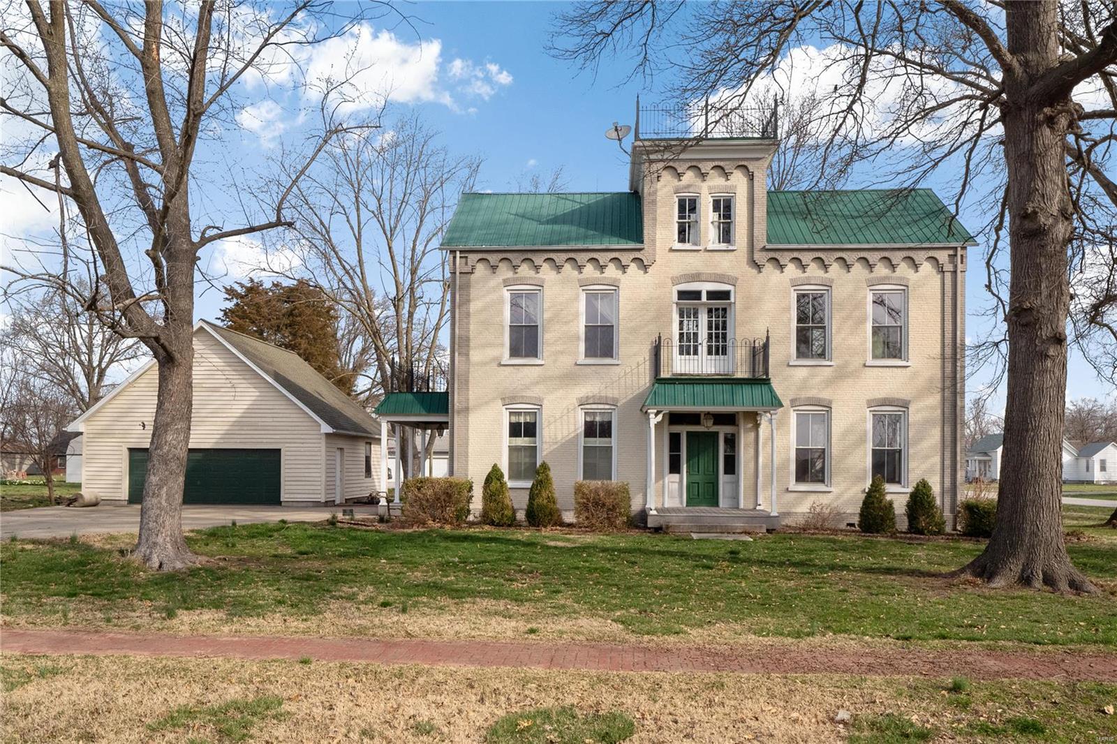 117 N Center Street