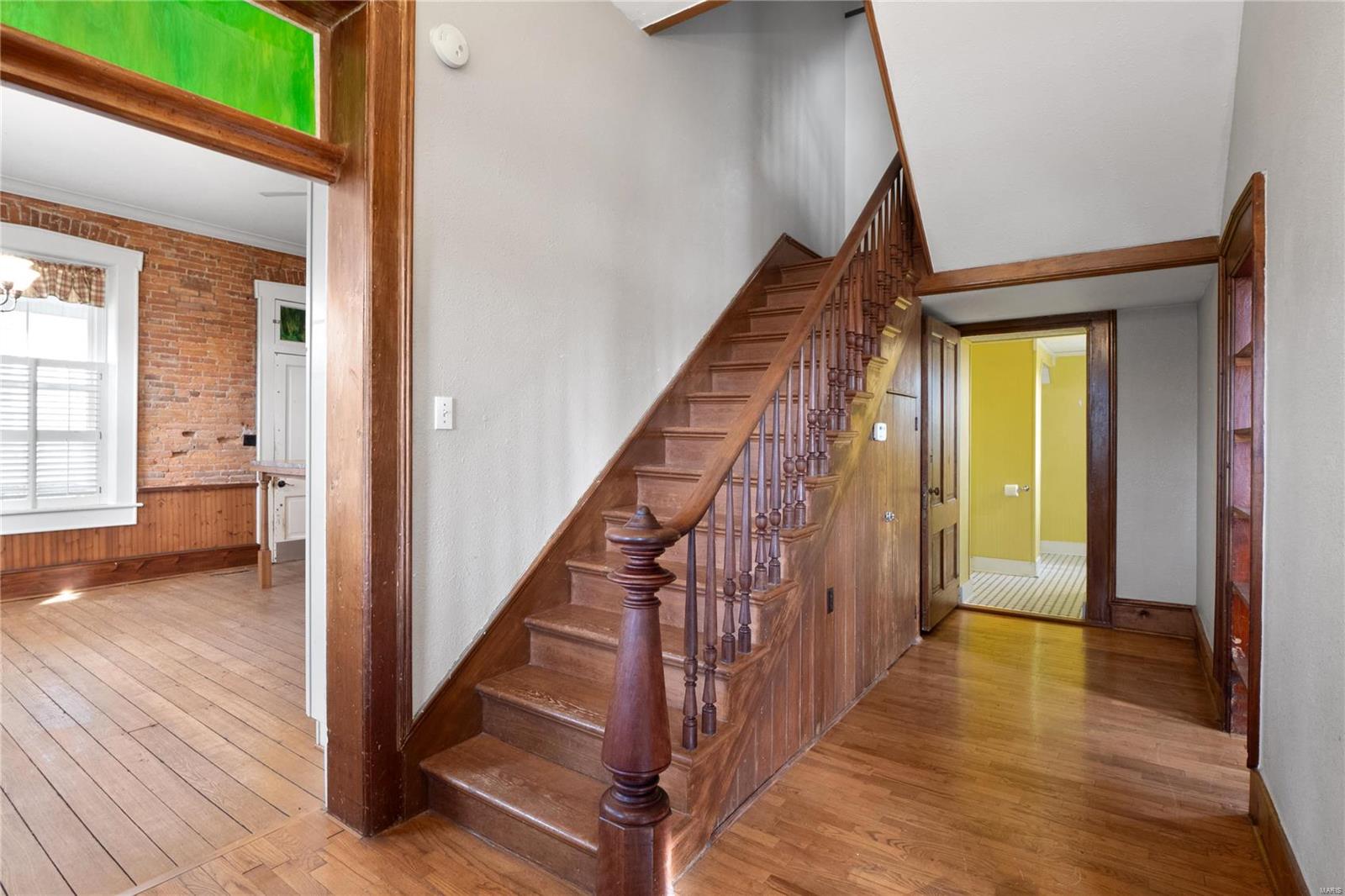 117 N Center Street