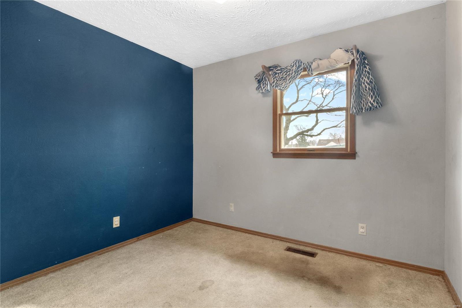 135 S Maple Street