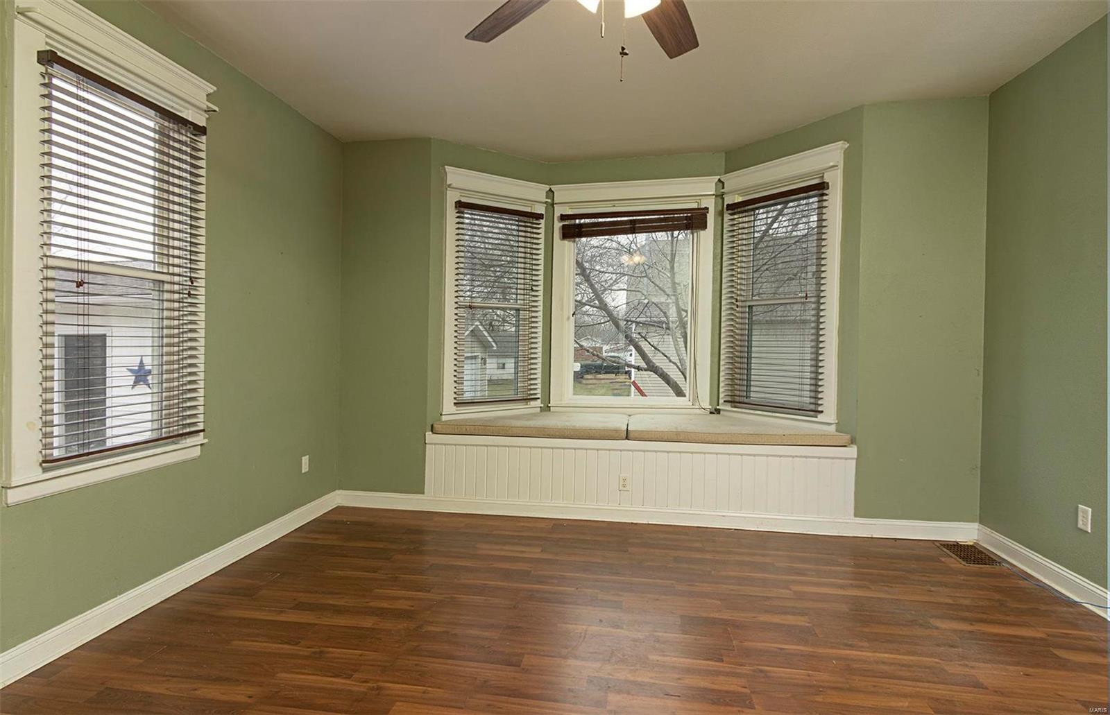 100 E Cedar Street