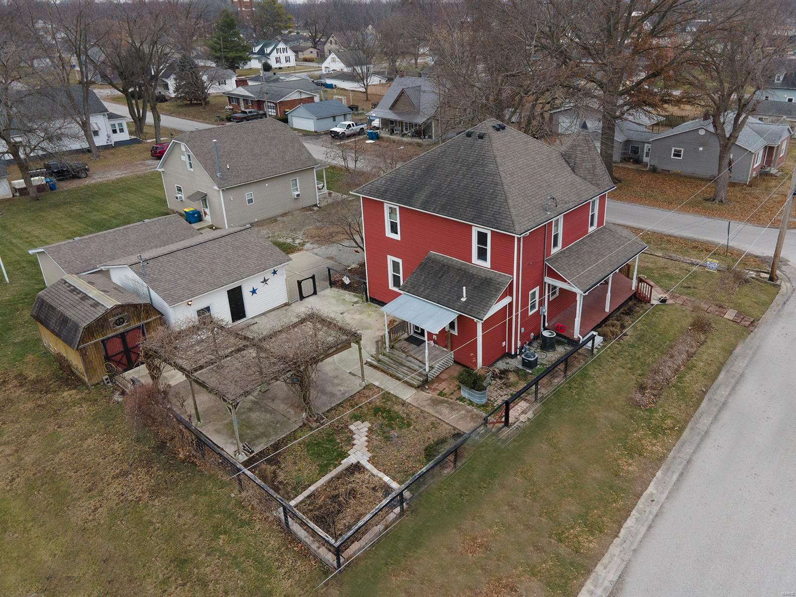 100 E Cedar Street