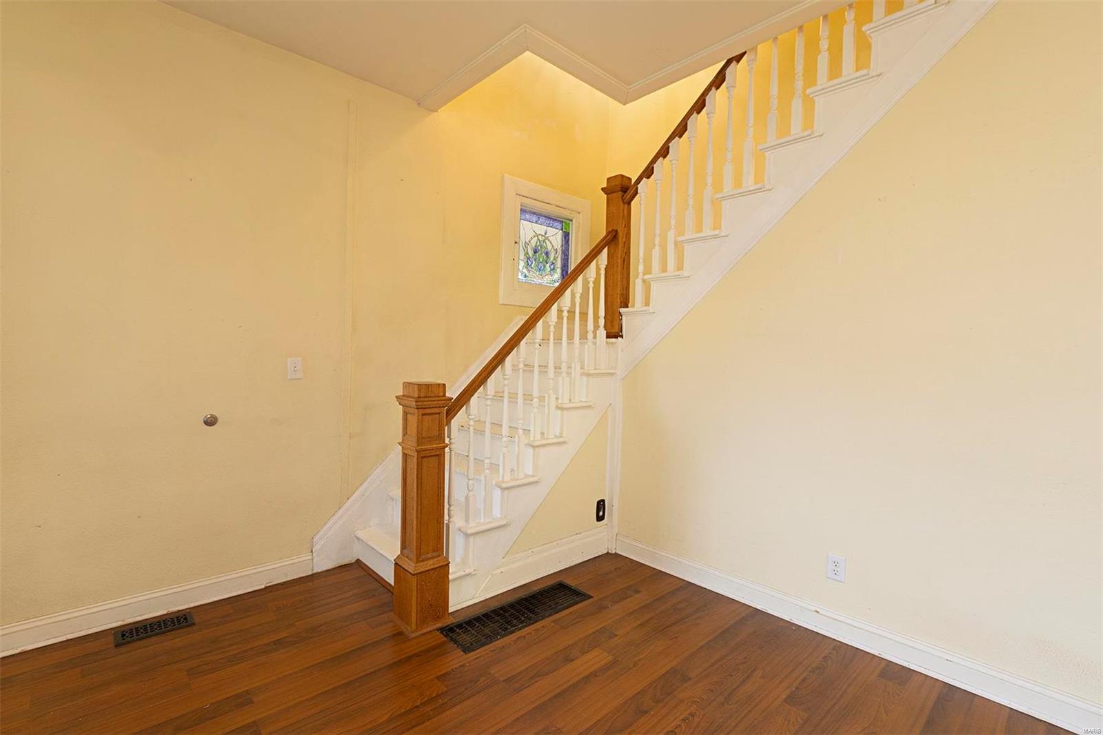 100 E Cedar Street