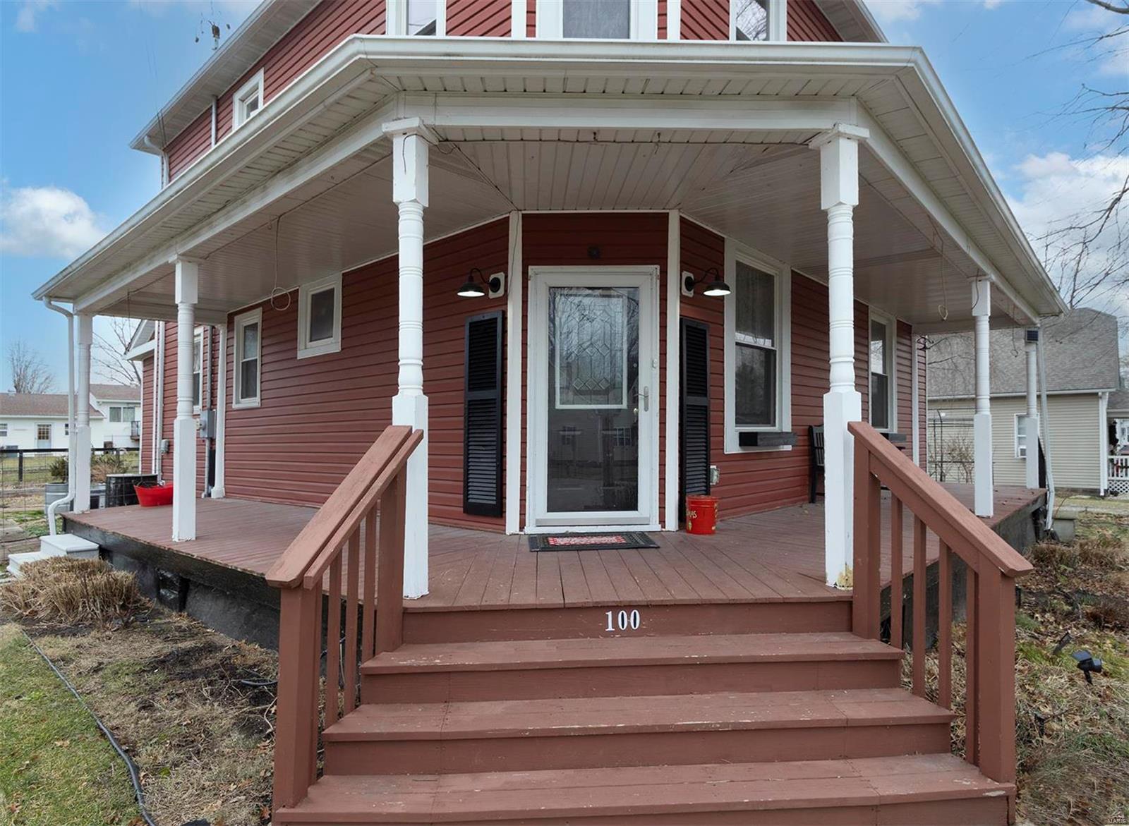 100 E Cedar Street