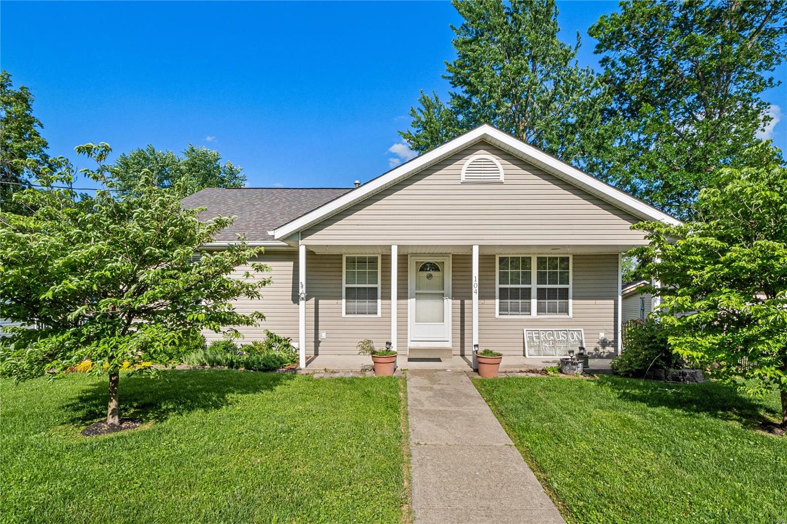 104 N 6th Street