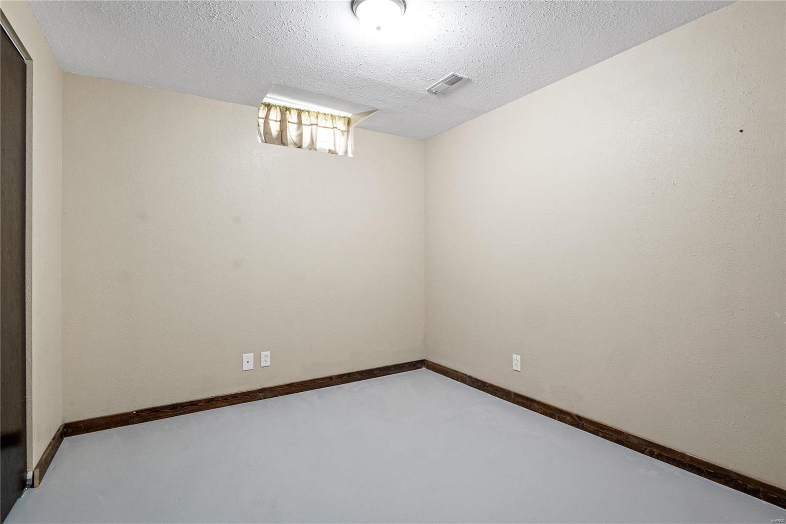 104 N 6th Street