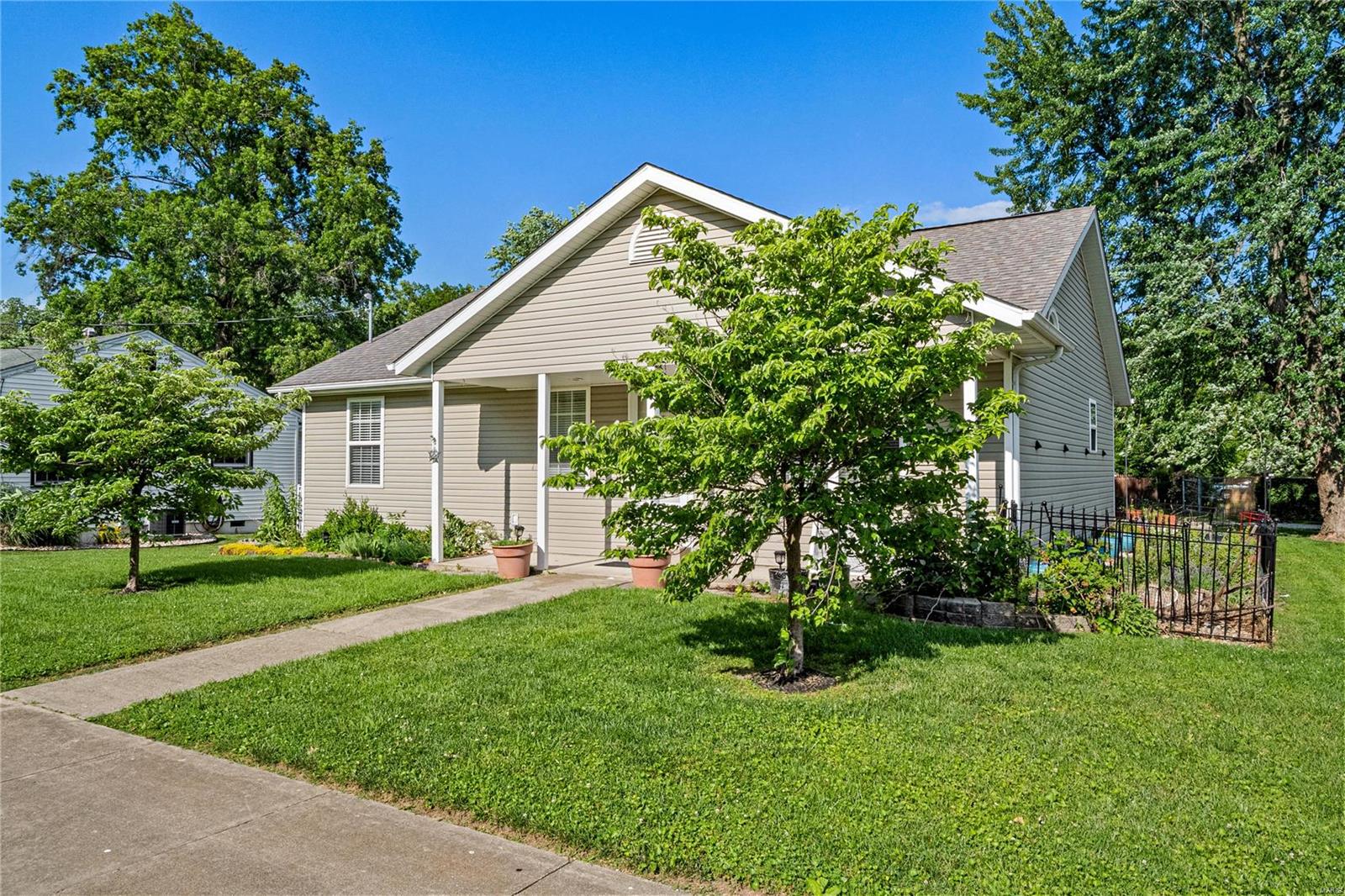 104 N 6th Street