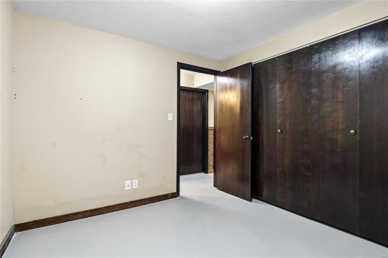 104 N 6th Street