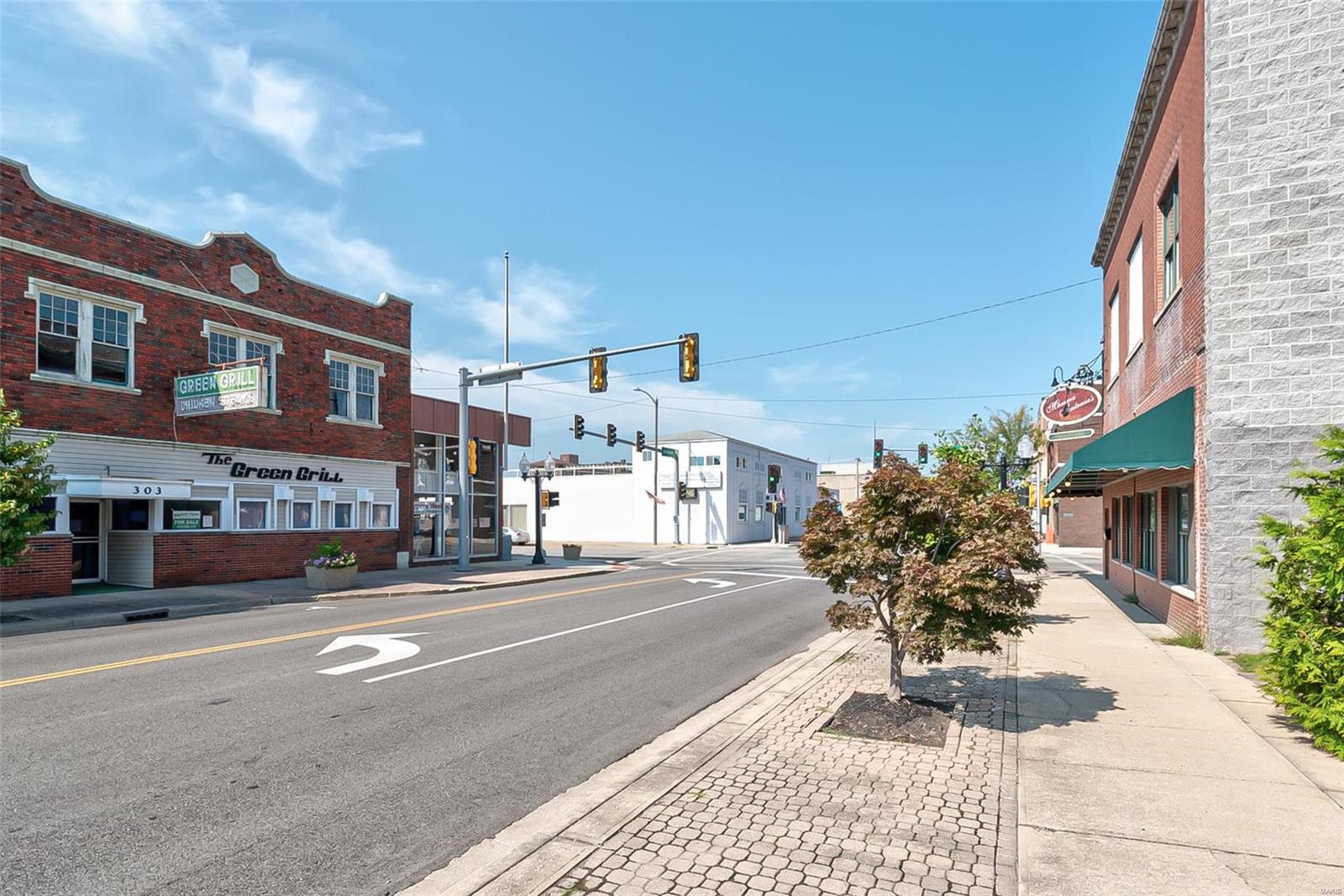 300 E Broadway