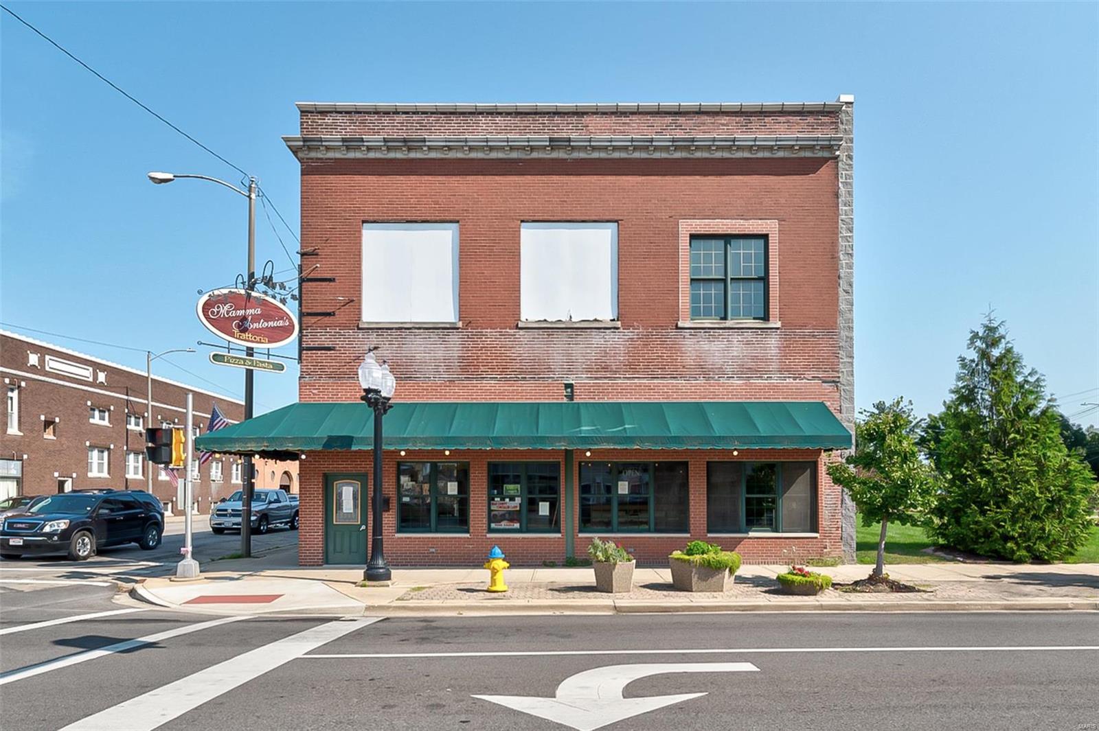 300 E Broadway