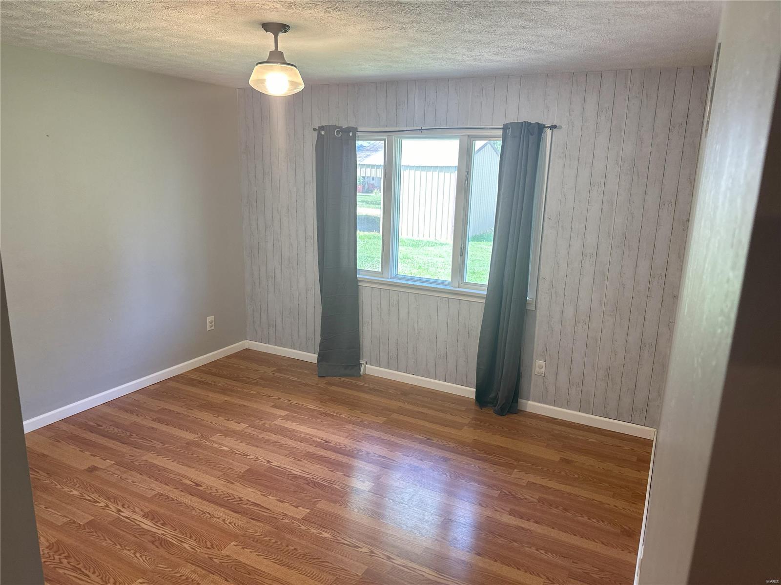 149 W Elm Street